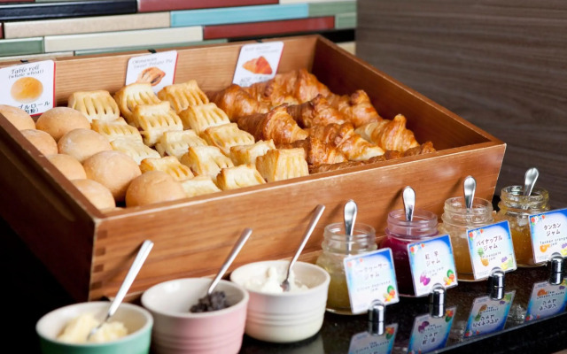 Almont Hotel Naha Kenchomae