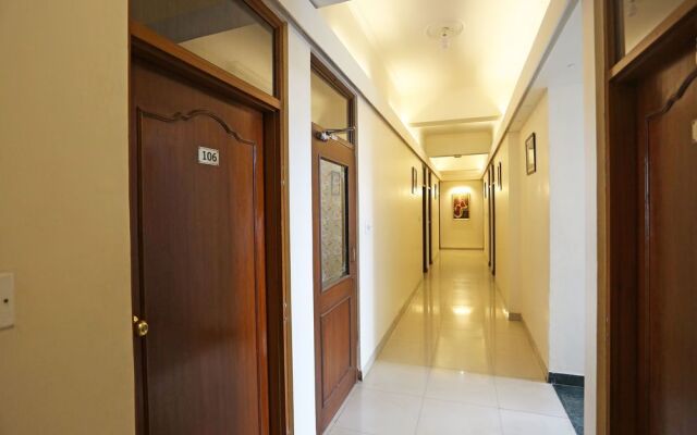 OYO 9594 Hotel Shree Residency