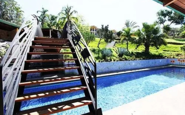 La Jacaranda Luxury Condos