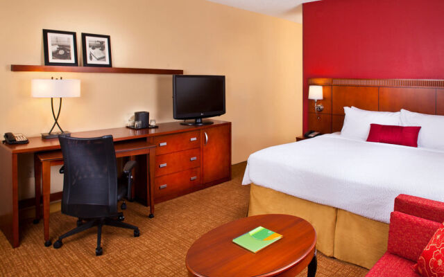 Courtyard Nashville Airport