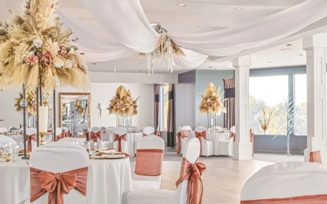 Ramada Jordan/Beacon Harbourside Resort