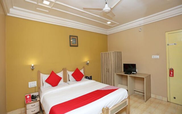 OYO 24860 Hotel Shiva International