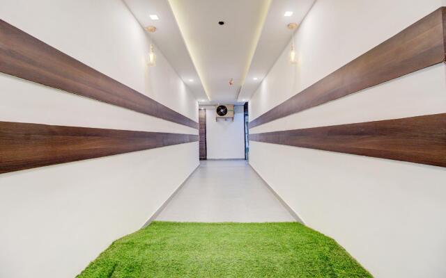 OYO 69614 Hotel Diamond