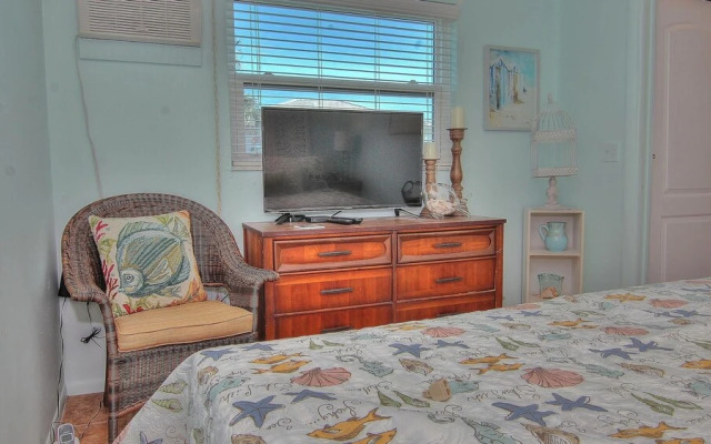 Chateau Condominiums by Teeming Vacation Rentals