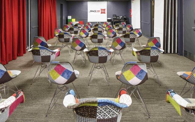 ibis London Luton Airport