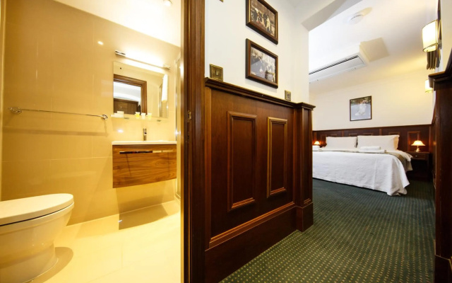 Regency House