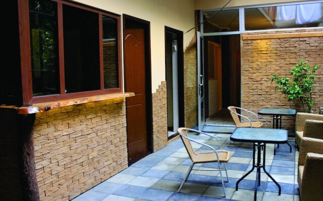Elio Inn Hotel 
