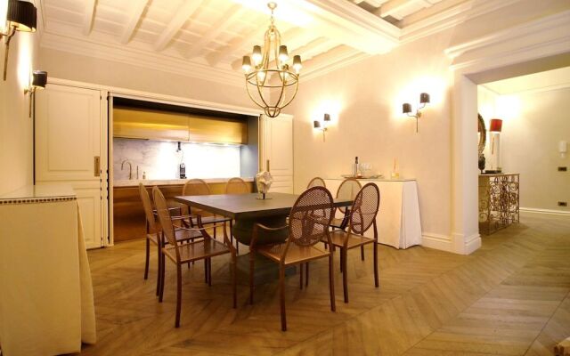 Deluxe Spanish Steps Experience