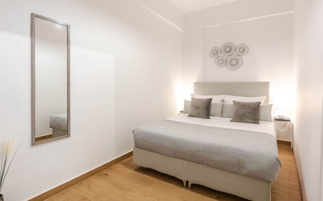 Phaedrus Living: Nea Smyrni Park View Flat