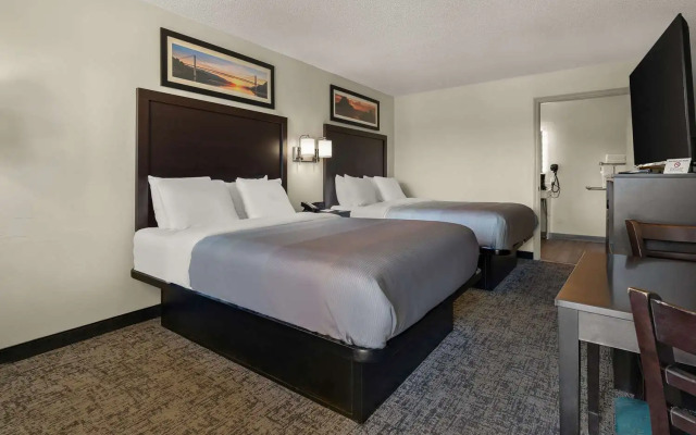 Quality Inn & Suites Dublin