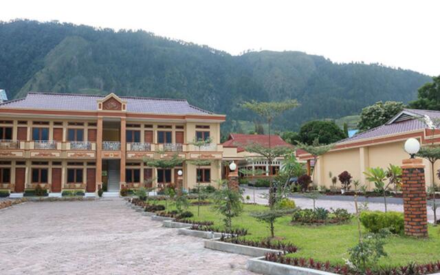 Rogate Beach Hotel