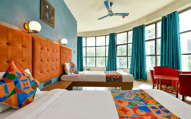 Fabhotel Siddharth Corporate