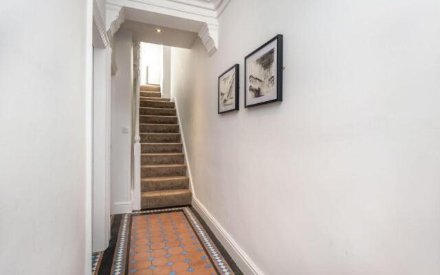 7 The Townhouse