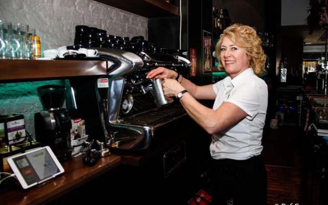 Hotel & Foodbar Atelier 84