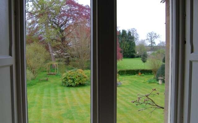 Heyford House Bed & Breakfast