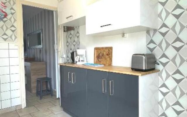 Appartement à quelques pas de la plage avec jardin