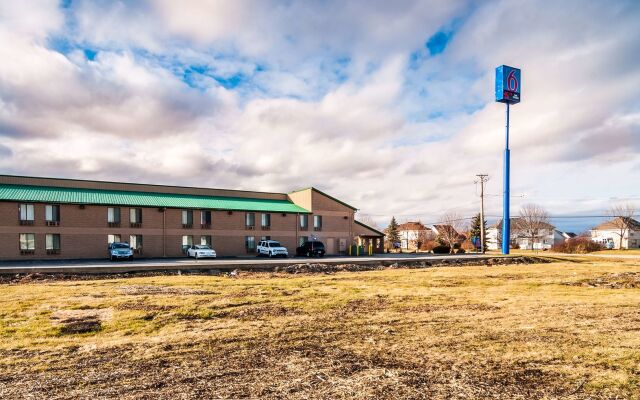 Motel 6 Chicago South-Lansing #4808