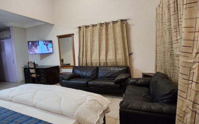 Manet Court Estates