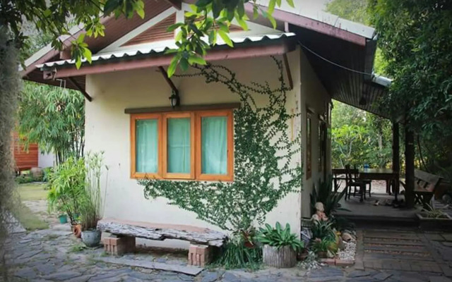 Rai Lung Tui Homestay