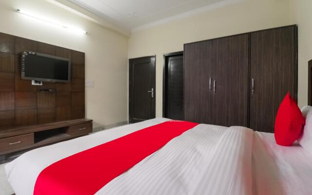 OYO 76117 Revive Premium Hotels