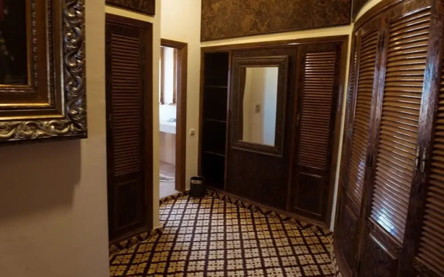 Park Regency Suite Hotel
