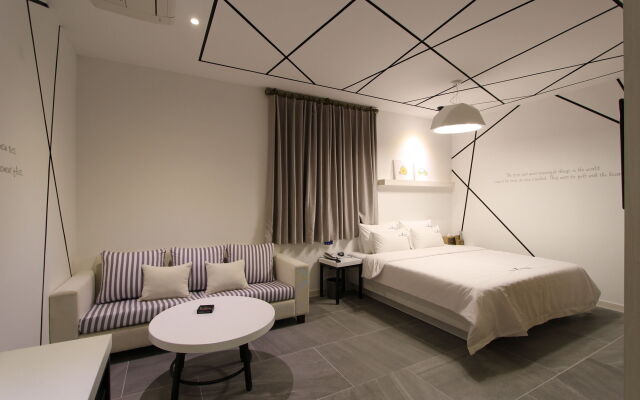 The Zenith Hotel