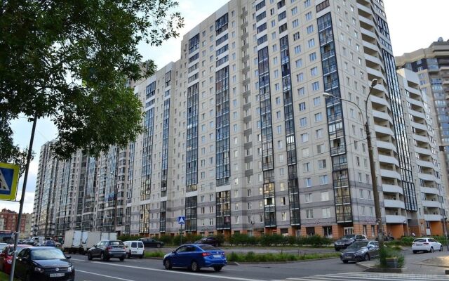 Симфоническая ул. ул. Композиторов, 12