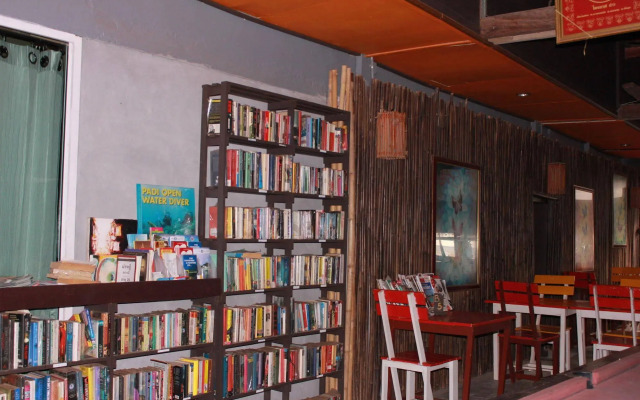 Horizon Bungalow Restaurant and Bar