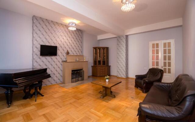 Apartment on Vasil Barnov 56