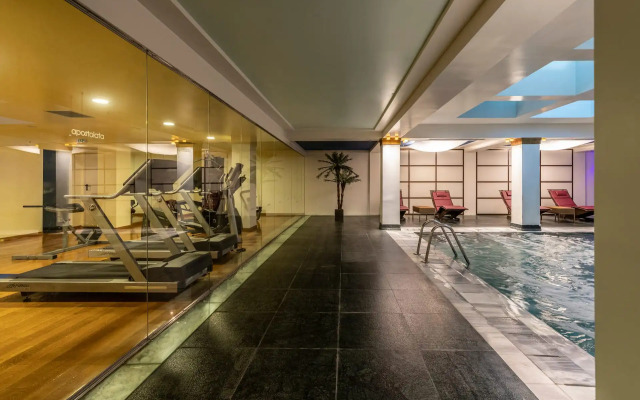 Louis Apostolata Resort and Spa