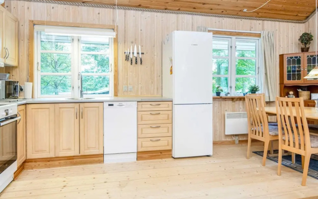 6 Person Holiday Home in Glesborg-by Traum