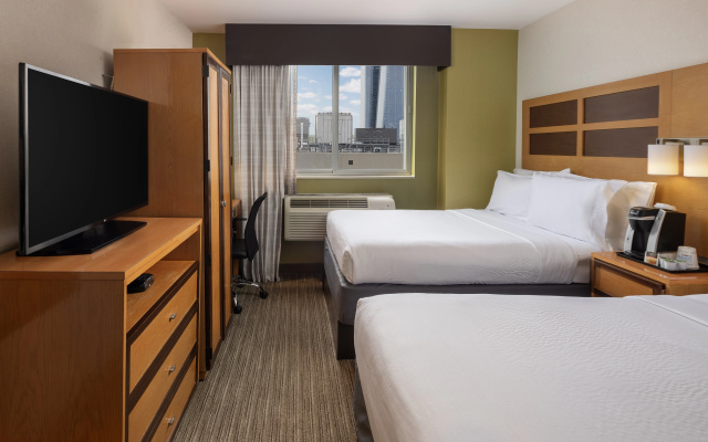 Holiday Inn Express New York City Times Square by IHG - Image 4