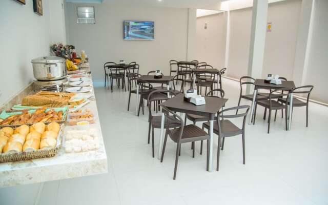 Hotel e Pousada Flor do Jua