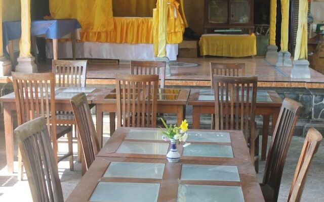 Mandhasativa Homestay