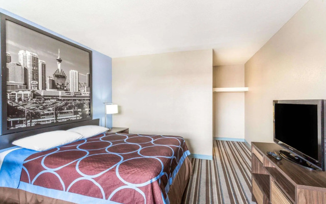 Super 8 by Wyndham Las Vegas Nellis AFB Area