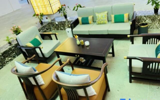 Sansheli Garden Hostel