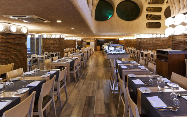 Alcazar Hotel & SPA