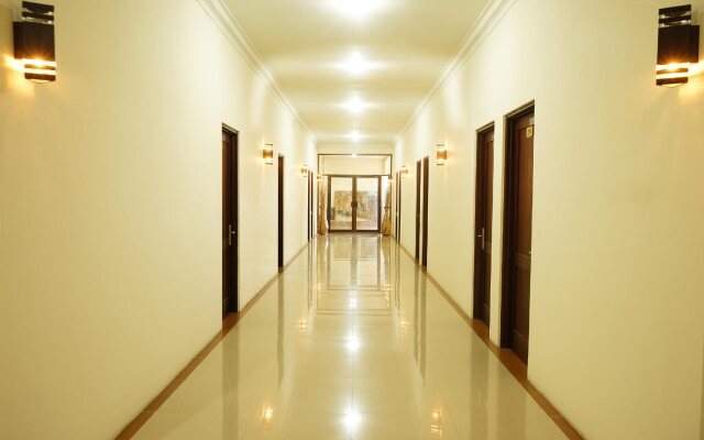 Namira Hotel Syariah by OYO Rooms