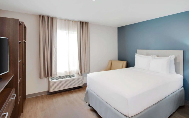 WoodSpring Suites Plano - North Dallas