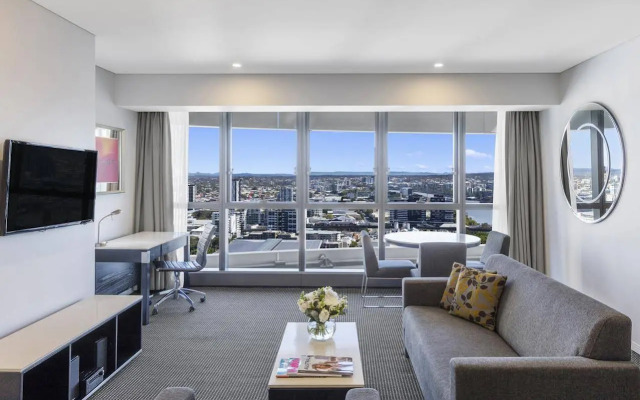 Meriton Suites Herschel Street, Brisbane
