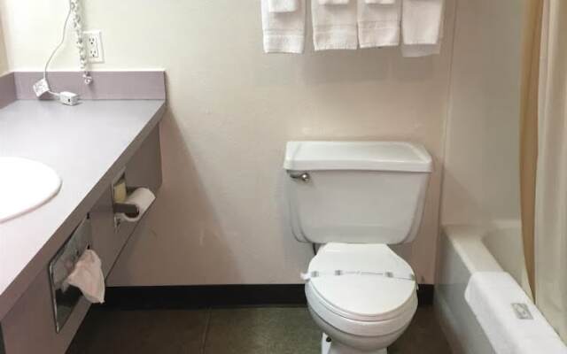 Select Inn Grand Forks