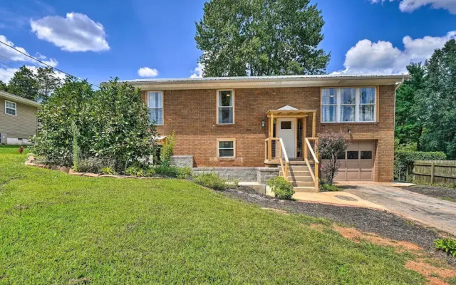 Updated Knoxville Home w/ Media Room + Patio!