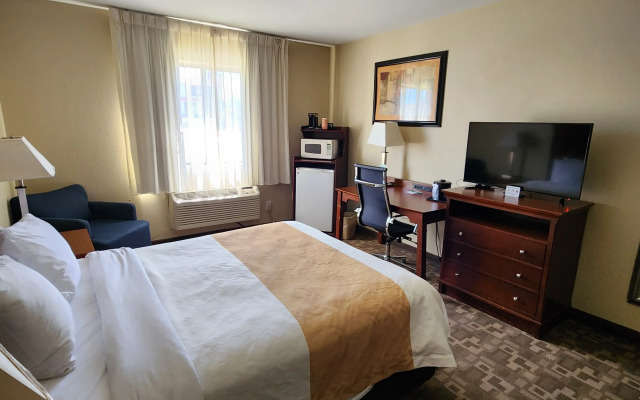 Quality Inn I-70 at Wanamaker