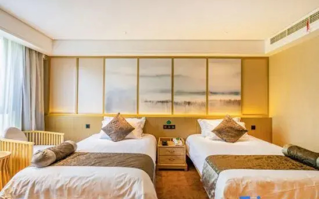 Yi Bo Hu Pan Hotel (Linghu scenic spot branch)