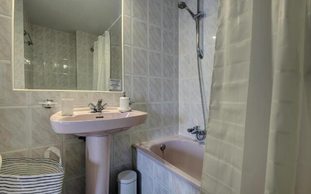 053 - Two Bed Mijas Golf Apartment With Heated Pool