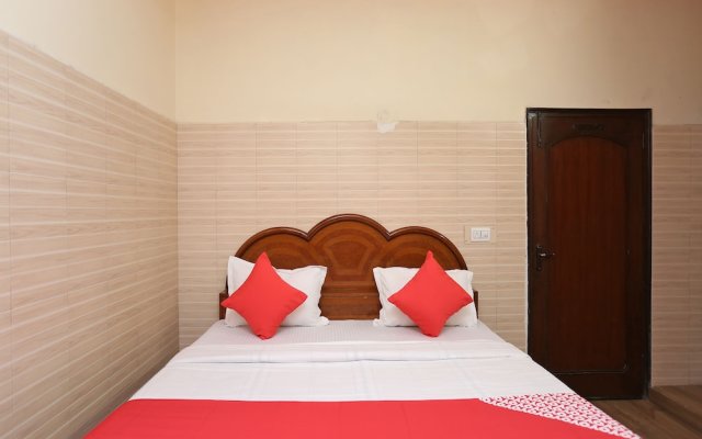 OYO 15993 Hotel Ashoka Guest House