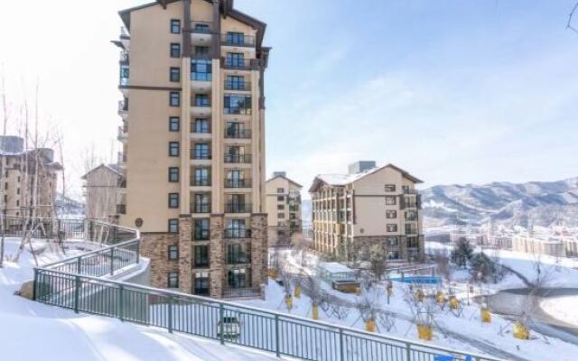 Chongli Yueke Serviced Apartment Hotel (Fulong Four Seasons Town Branch)
