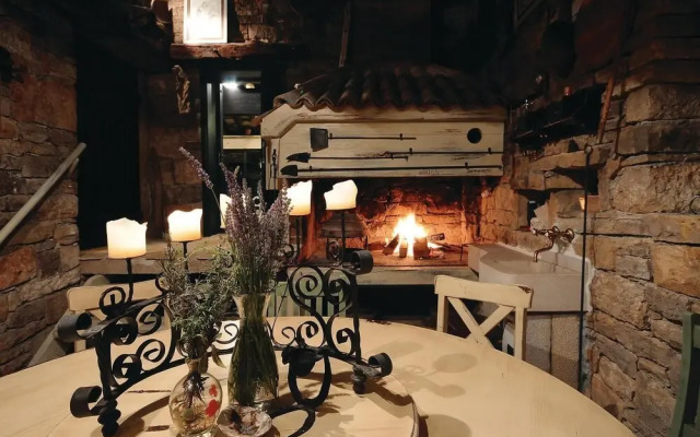 Nice Home in Lisicic With Wifi and 3 Bedrooms