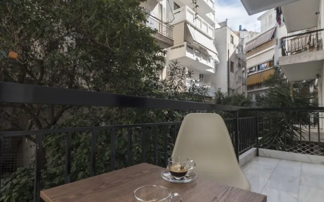 Stylish and Modern Apartment in the Heart of Athens