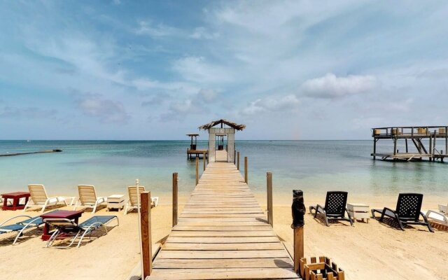 West End Dive Resort